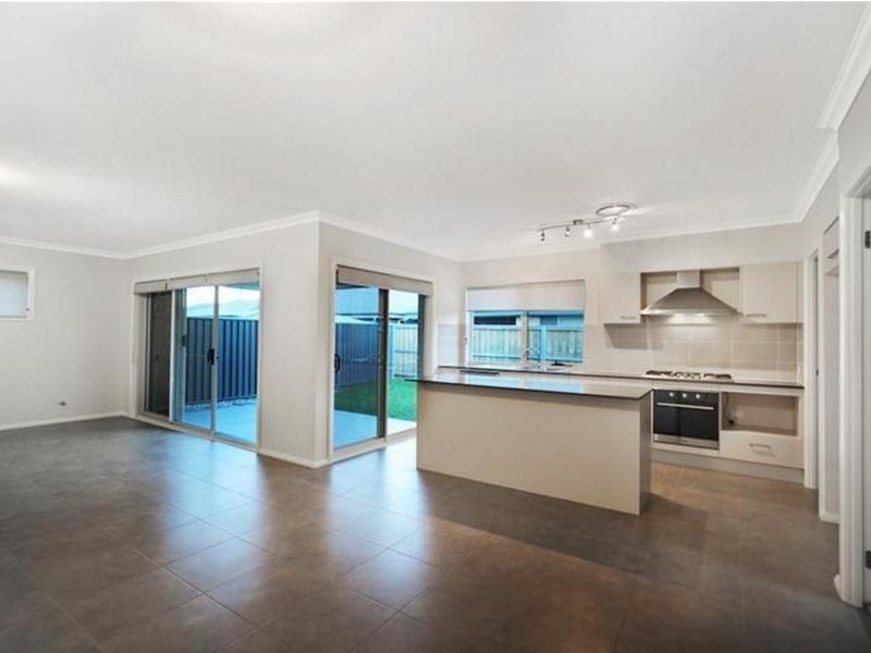 54 Donovan Boulevard, Gregory Hills NSW 2557