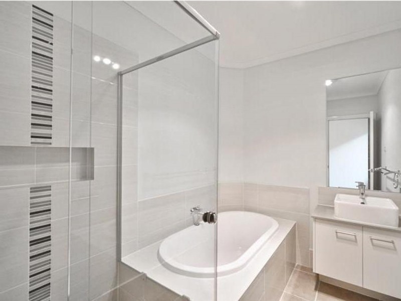 54 Donovan Boulevard, Gregory Hills NSW 2557