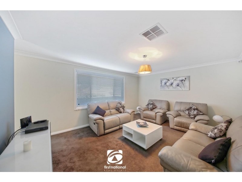 4 Gunn Way, Elderslie NSW 2570