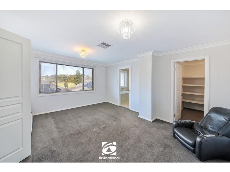 4 Gunn Way, Elderslie NSW 2570