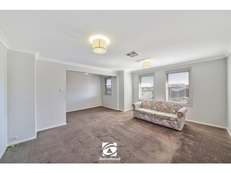 4 Gunn Way, Elderslie NSW 2570