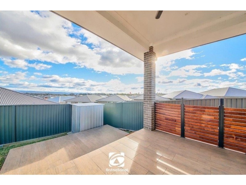 45 Buckingham Loop, Oran Park NSW 2570