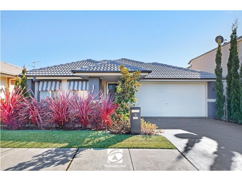 10 Greenfield Crescent, Elderslie NSW 2570