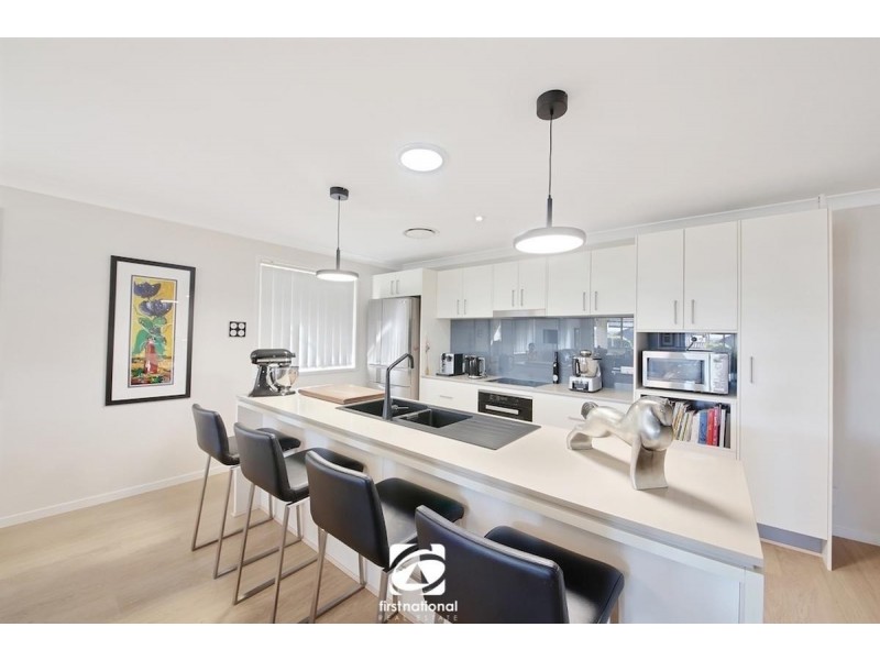 10 Greenfield Crescent, Elderslie NSW 2570