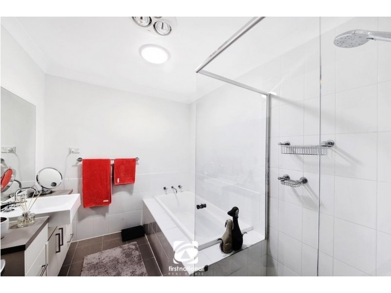 10 Greenfield Crescent, Elderslie NSW 2570