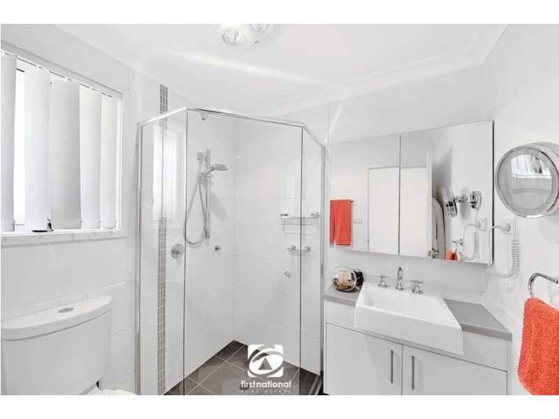 10 Greenfield Crescent, Elderslie NSW 2570