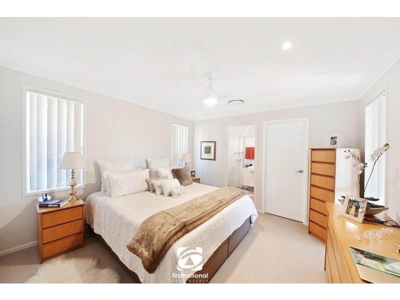 10 Greenfield Crescent, Elderslie NSW 2570