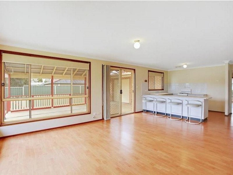 52 Veness Circuit, Narellan Vale NSW 2567