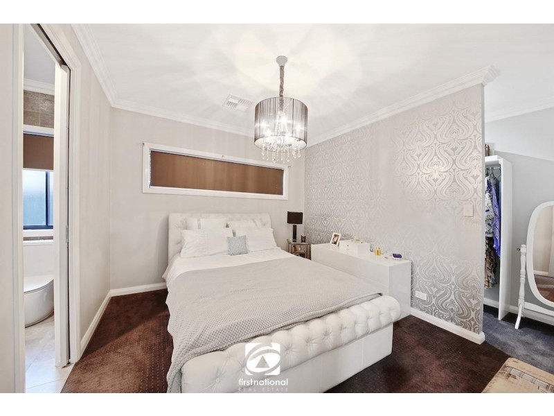 8 Doolan Crescent, Harrington Park NSW 2567