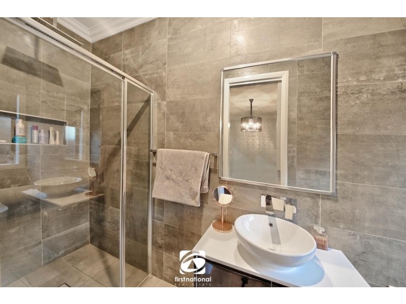 8 Doolan Crescent, Harrington Park NSW 2567