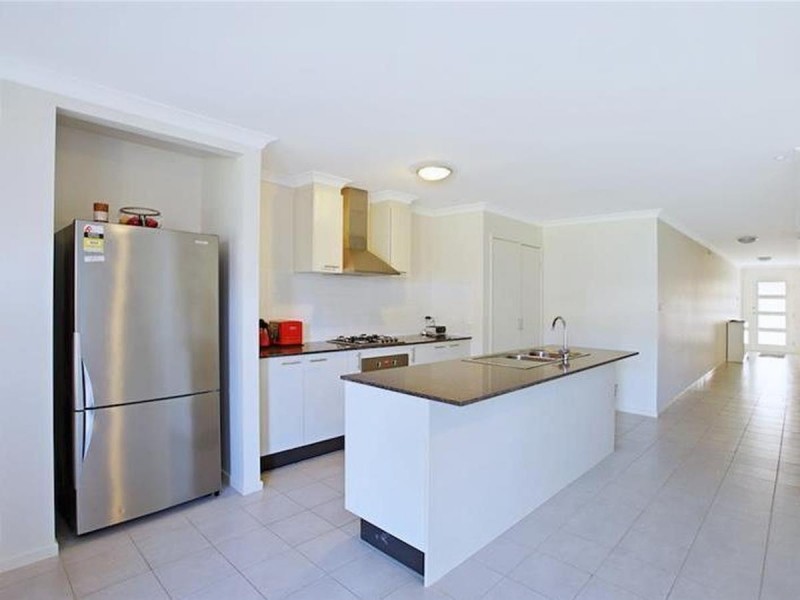 10 Ascot Drive, Currans Hill NSW 2567