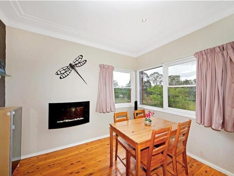 90 Macarthur Road, Elderslie NSW 2570