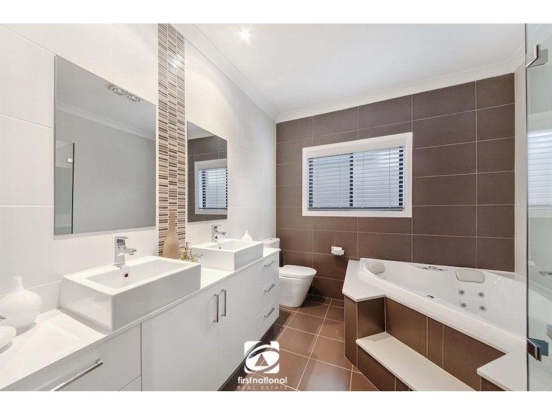 9 Chelsea Court, Harrington Park NSW 2567