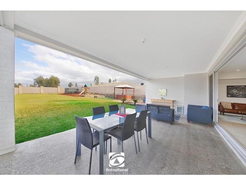 3 Hawthorne Circuit, Harrington Park NSW 2567