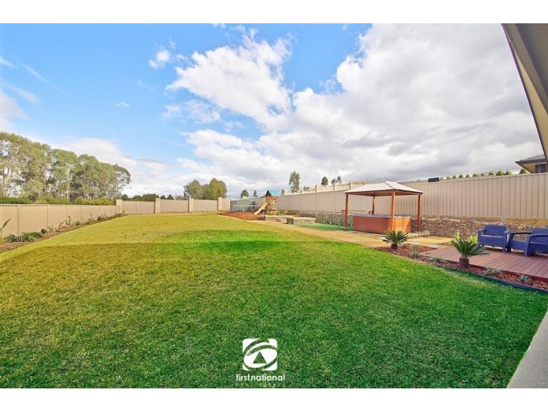 3 Hawthorne Circuit, Harrington Park NSW 2567