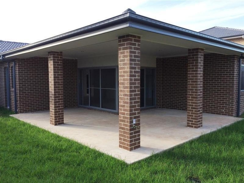 16 Rose Street, Oran Park NSW 2570