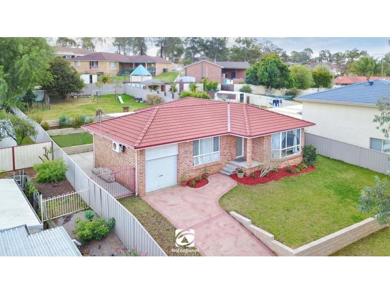 3 Smith Place, Mount Annan NSW 2567