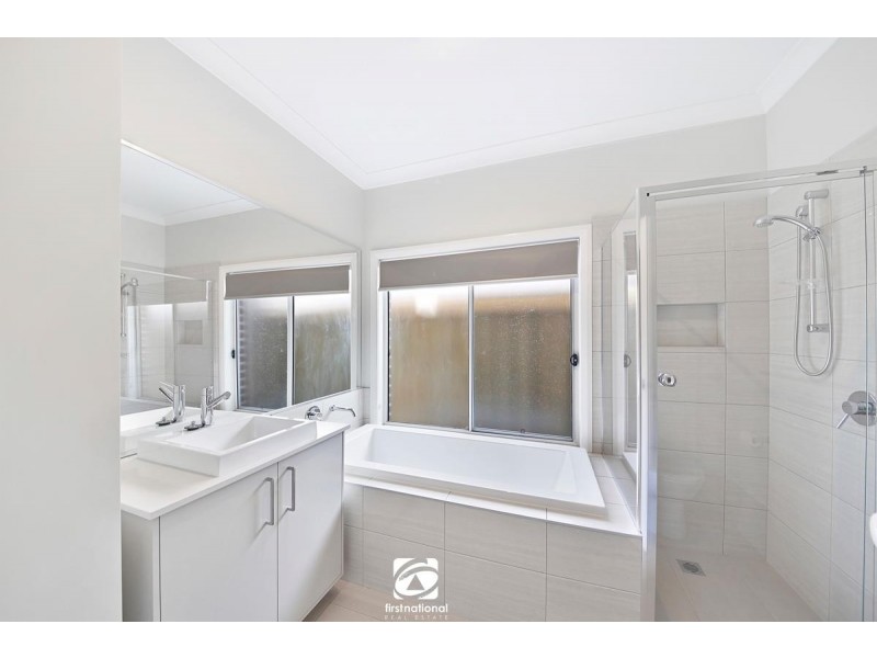 8 Parrott Street, Elderslie NSW 2570
