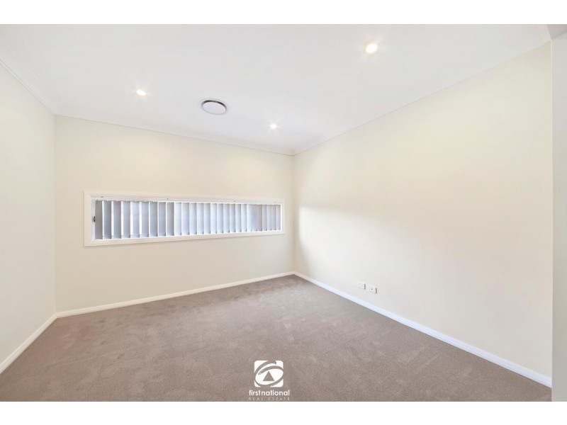 8 Parrott Street, Elderslie NSW 2570