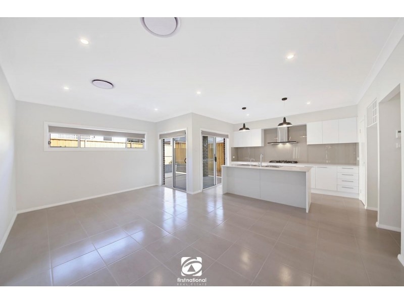 8 Parrott Street, Elderslie NSW 2570