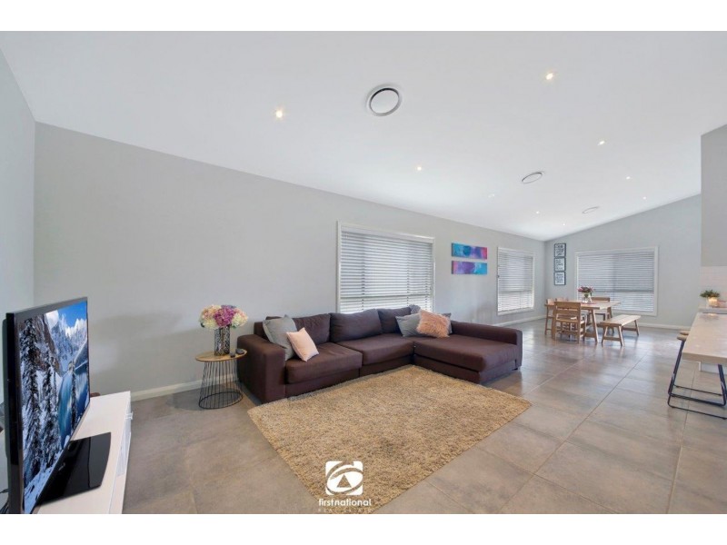 4 Ellen Ridge, Harrington Park NSW 2567