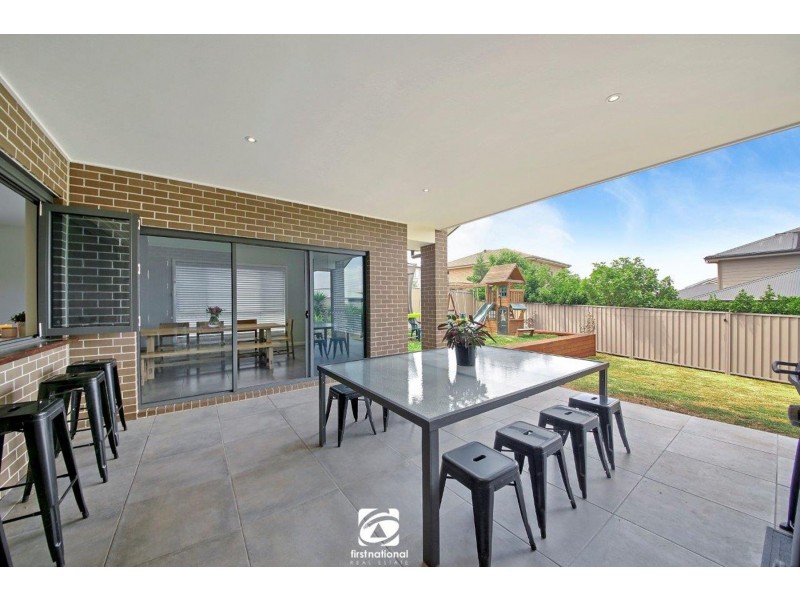 4 Ellen Ridge, Harrington Park NSW 2567