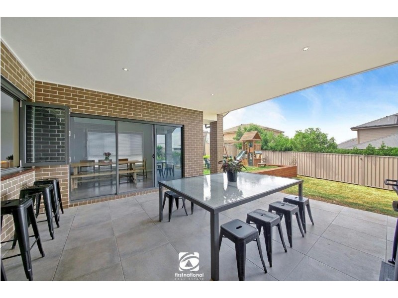 4 Ellen Ridge, Harrington Park NSW 2567