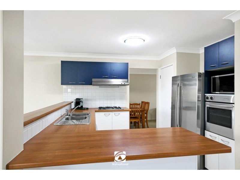 2 Crystal Way, Mount Annan NSW 2567