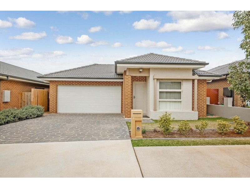 33 Skaife Street, Oran Park NSW 2570