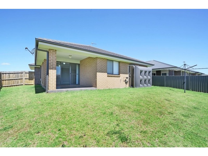 2 Norton Street, Spring Farm NSW 2570