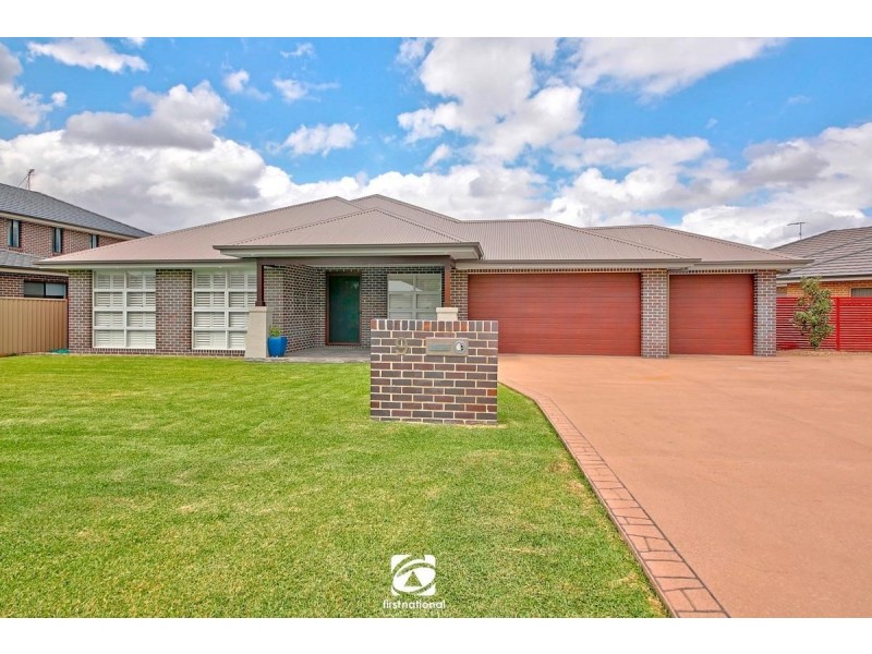 9 Sherrit Way, Harrington Park NSW 2567