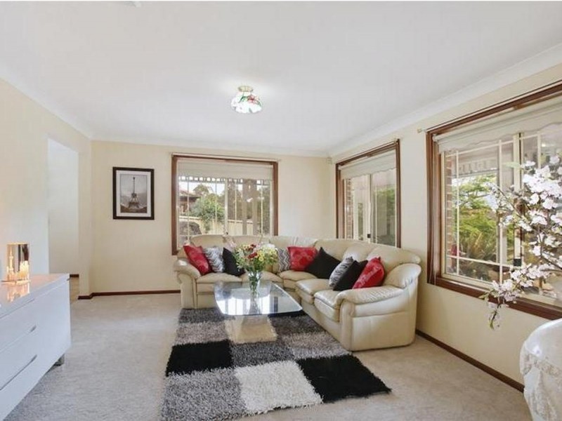 12 Solander Place, Mount Annan NSW 2567