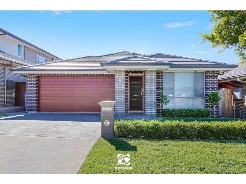 5 Goss Loop, Oran Park NSW 2570