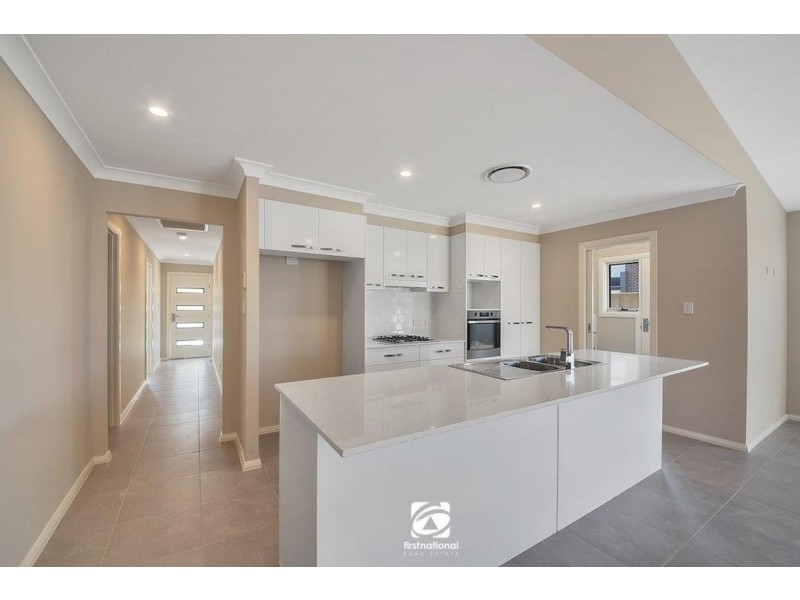 12 Romney Street, Elderslie NSW 2570