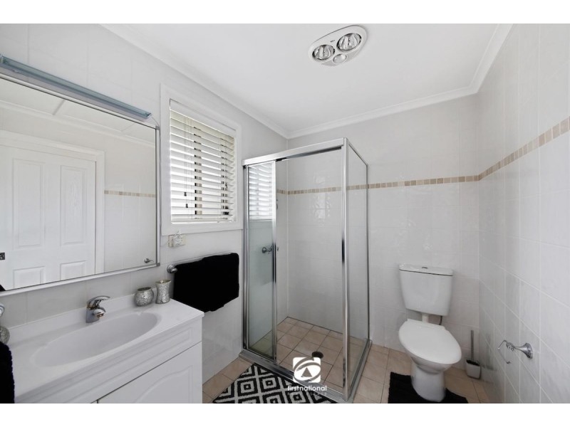 7 Singer Place, Ingleburn NSW 2565