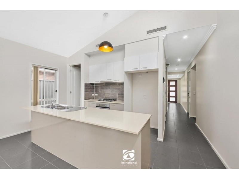 31 Rosella Circuit, Gregory Hills NSW 2557