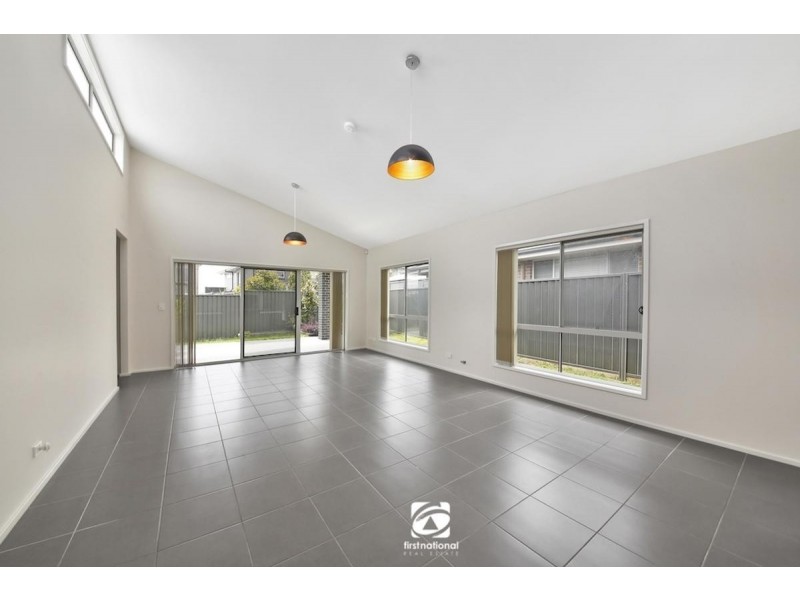 31 Rosella Circuit, Gregory Hills NSW 2557