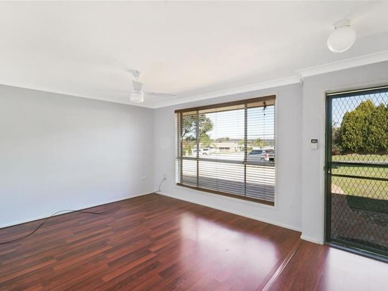 40 Cornelian Avenue, Eagle Vale NSW 2558