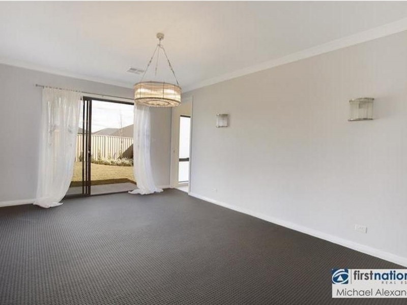 14 Doolan Crescent, Harrington Park NSW 2567