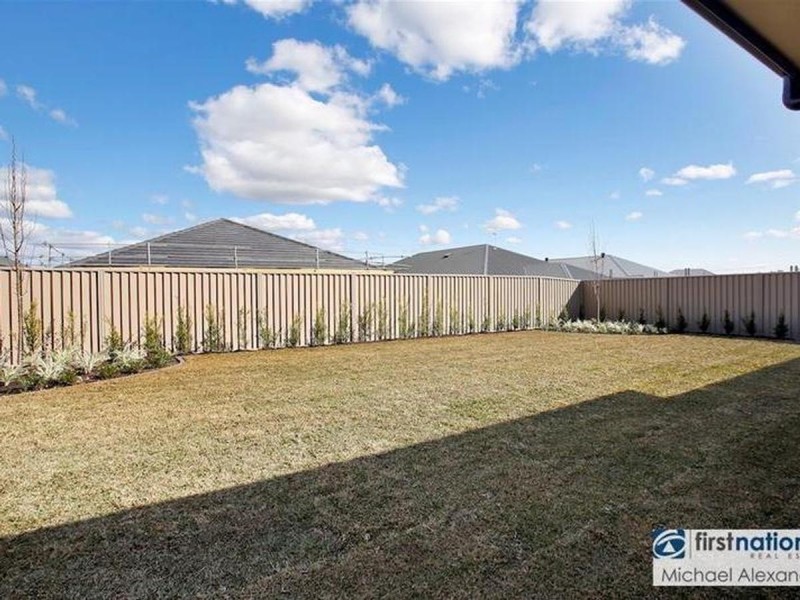 14 Doolan Crescent, Harrington Park NSW 2567