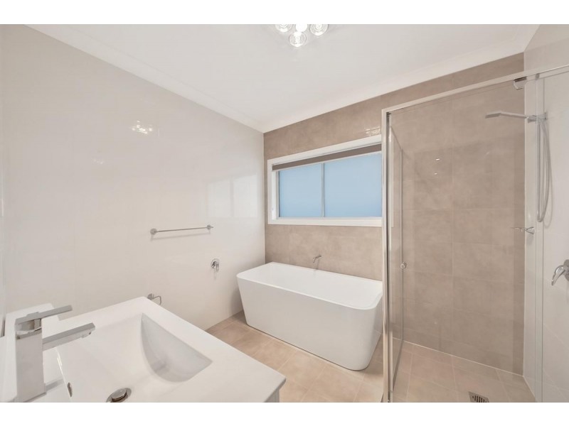 126 Hampshire Boulevard, Spring Farm NSW 2570