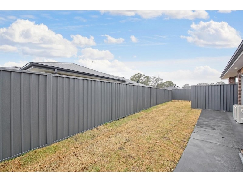 2 Maize Ave, Spring Farm NSW 2570