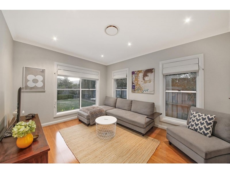 11 Whyte Place, Elderslie NSW 2570