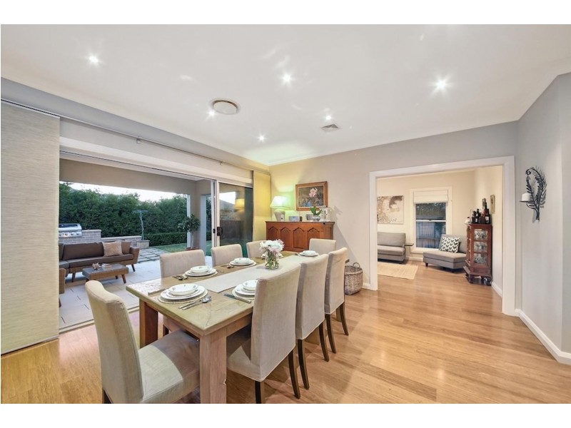 11 Whyte Place, Elderslie NSW 2570