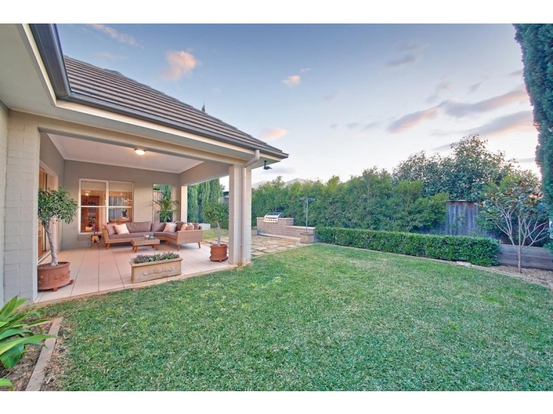 11 Whyte Place, Elderslie NSW 2570