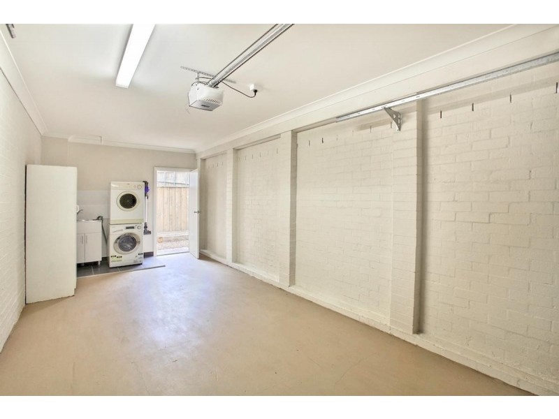 2/3 Bairin Street, Campbelltown NSW 2560