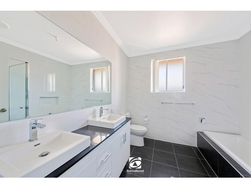 50 Bourne Ridge, Oran Park NSW 2570