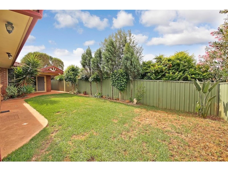 8 Hayes Court, Harrington Park NSW 2567