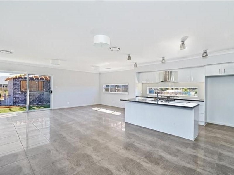 4 DAVIDSON STREET, Oran Park NSW 2570
