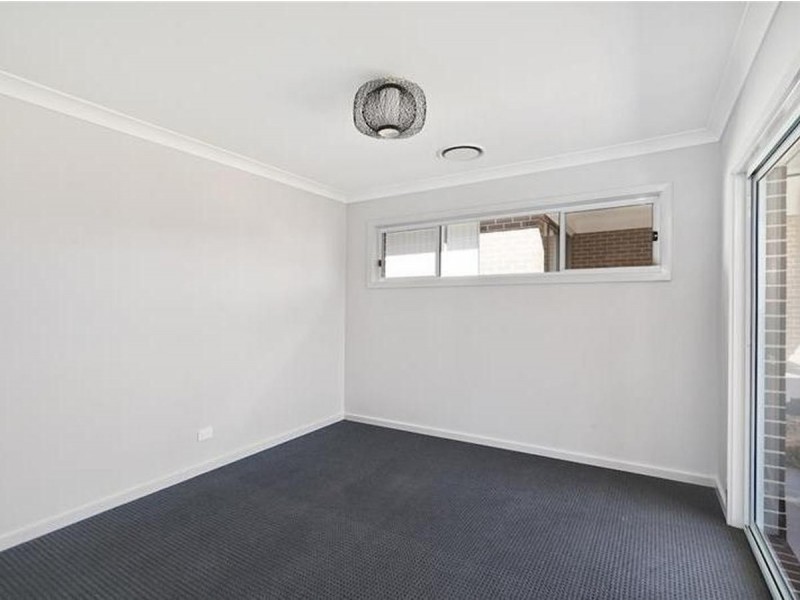 4 DAVIDSON STREET, Oran Park NSW 2570